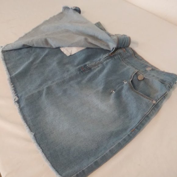 Energie women's size 11 light wash faux wrap skirt - Picture 9 of 16